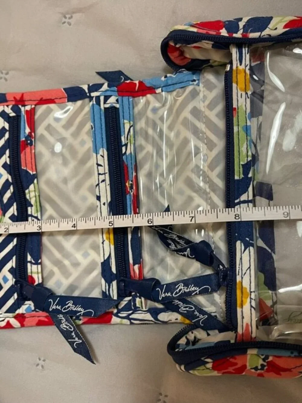 LIKE NEW Vera Bradley quilted cotton hanging cosmetic organizer SUMMER COTTAGE